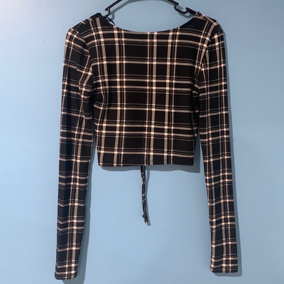 Plaid Ruched Top - Picture 2 of 4